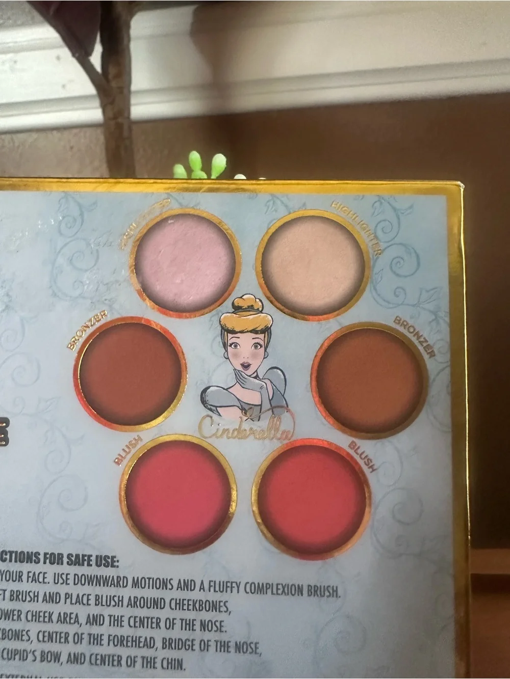 Disney Princess Cinderella Complexion Palette Highlighter Bronzer Blush